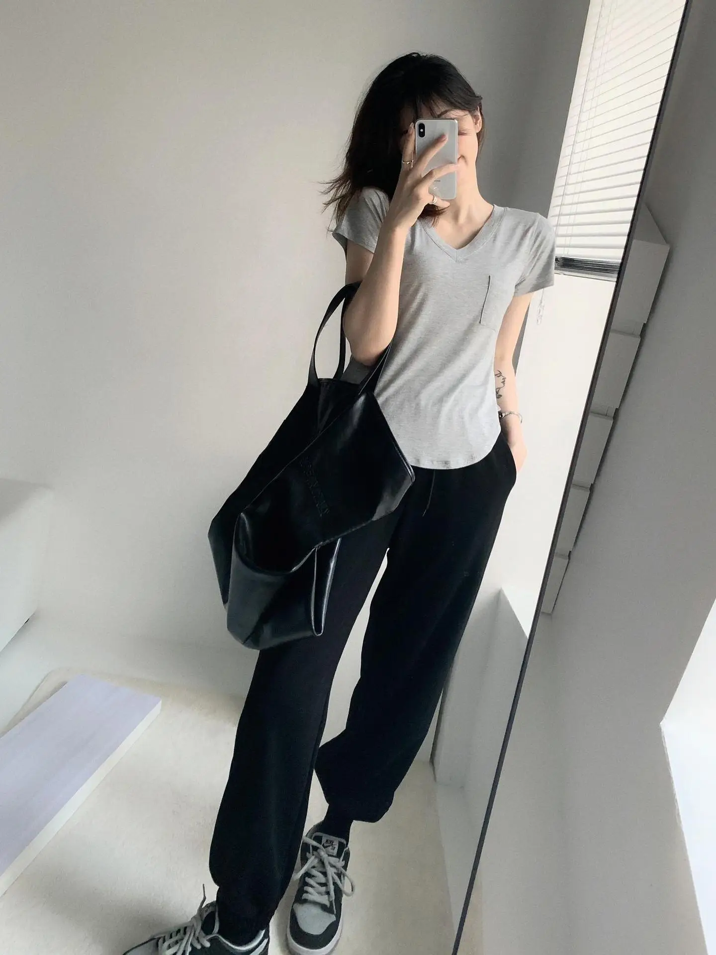 Women White V Neck Modal T-Shirt Summer Loose Slimming — feature 29