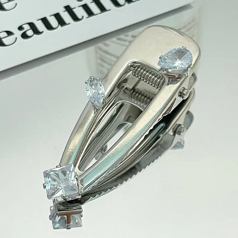 Korean Bow Hairpin with Zircon Accents - Image 10