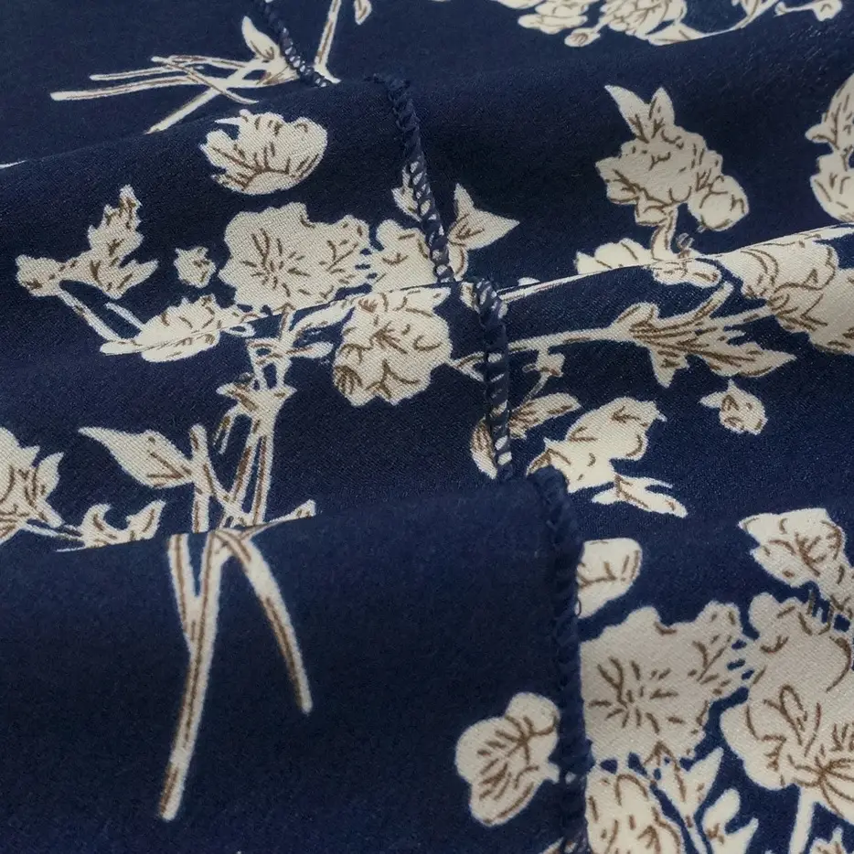2022 European American Printed V-Neck Dress — feature 2