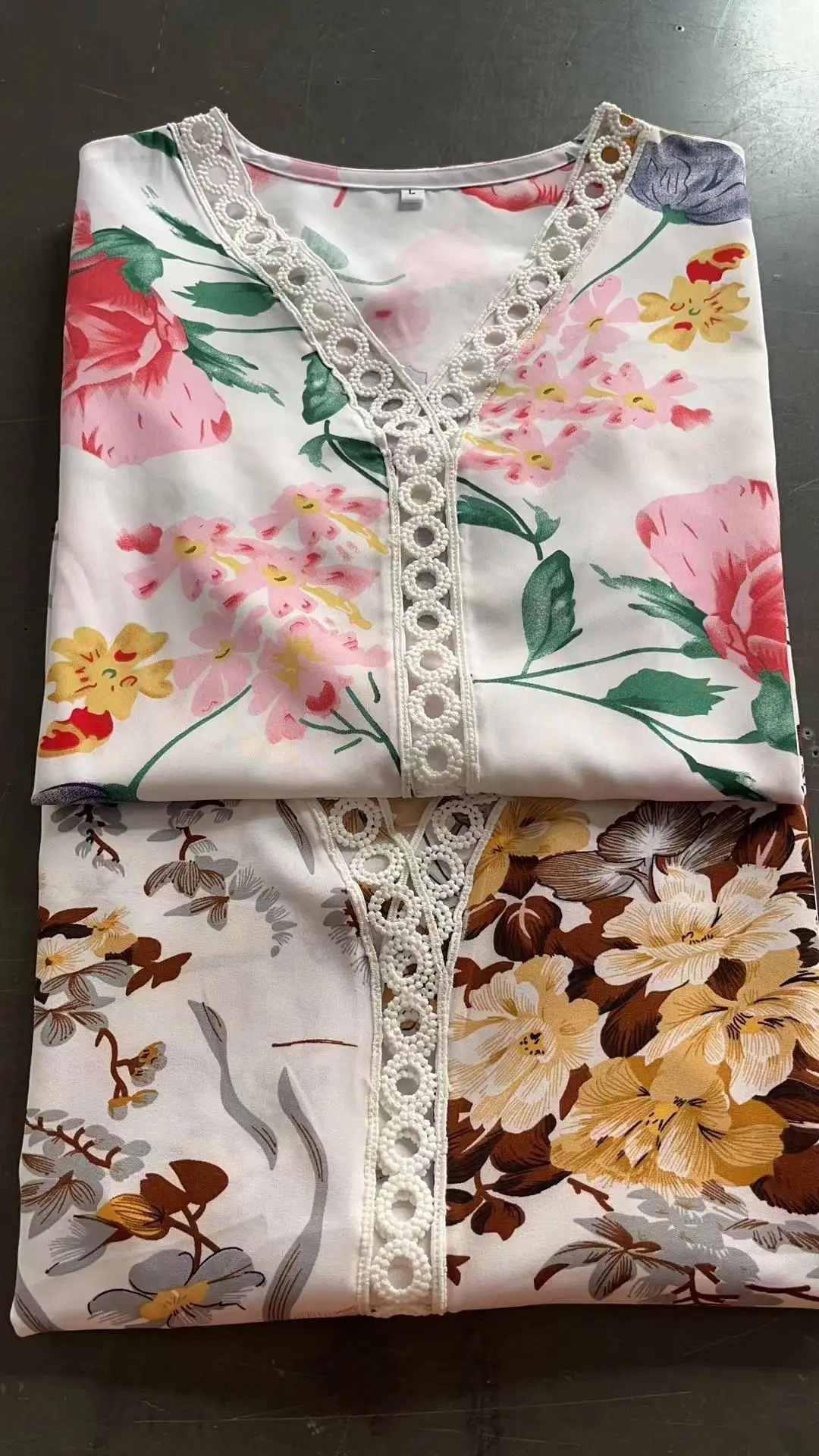 2025 Floral Bell Sleeve V Neck Chiffon Top — feature 25