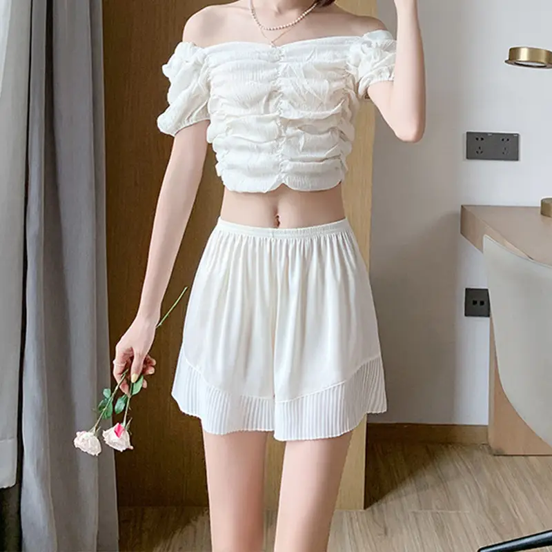 Women's Light Pink Anti-Running Shorts Loose Fit - Image 5
