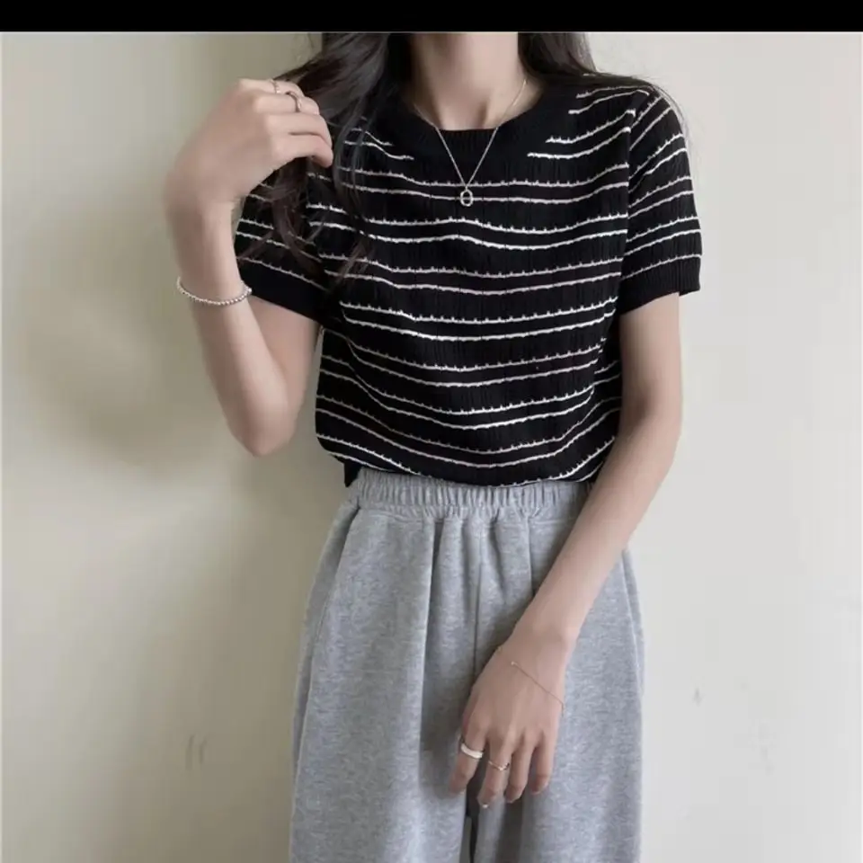 2025 Women Knitted Striped T-Shirt Short Sleeve Elegant Casual — feature 3