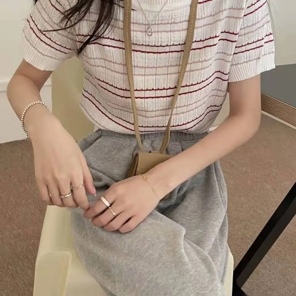 2025 Women Knitted Striped T-Shirt Short Sleeve Elegant Casual — feature 7