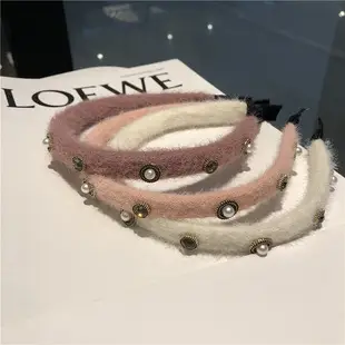 Black Ice Silk Triangle Hairpin Hoop for Women — feature 1