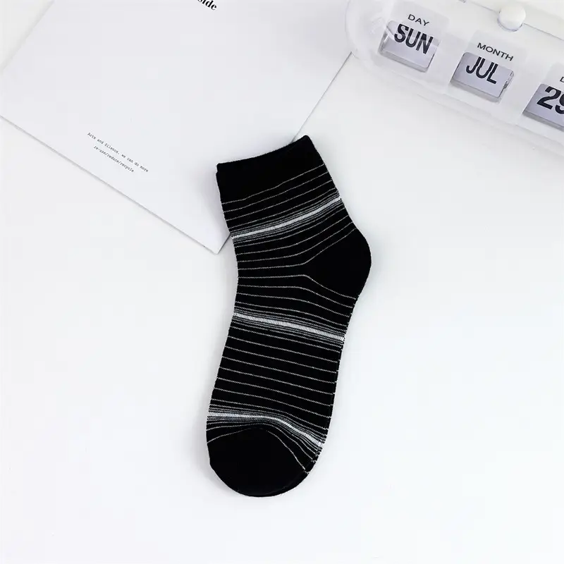 AMUSIVE Japanese Style Stockings for Children Ins Retro Niche Slimming Middle Tube Colorful Sports Male Irregular Stripes