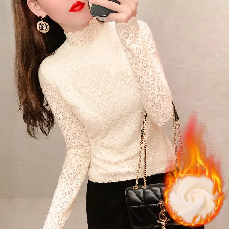 Women's White Lace Fleece Fingerless Gloves 2022 - Image 7