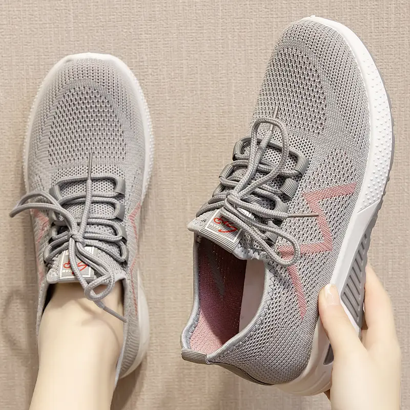 Women's Shoes for Spring and Summer, Casual Breathable Sports Shoes, Versatile Breathable Fly-Knit Low-Top Women's Shoes, One-Piece Drop Shipping