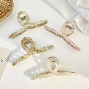 Retro Hollow Hair Clips Large Square Acetate Decor — feature 2