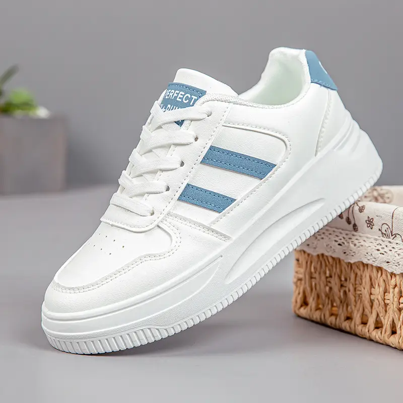2026 Summer New Versatile Mesh Breathable White Sneakers for Women, Thick-Soled Casual Sports Lace-Up Mesh Shoes
