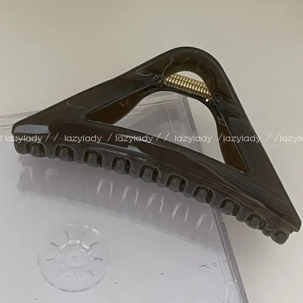 French Shark Hair Clip with Large Hair Capacity & Eye Closure - Image 5
