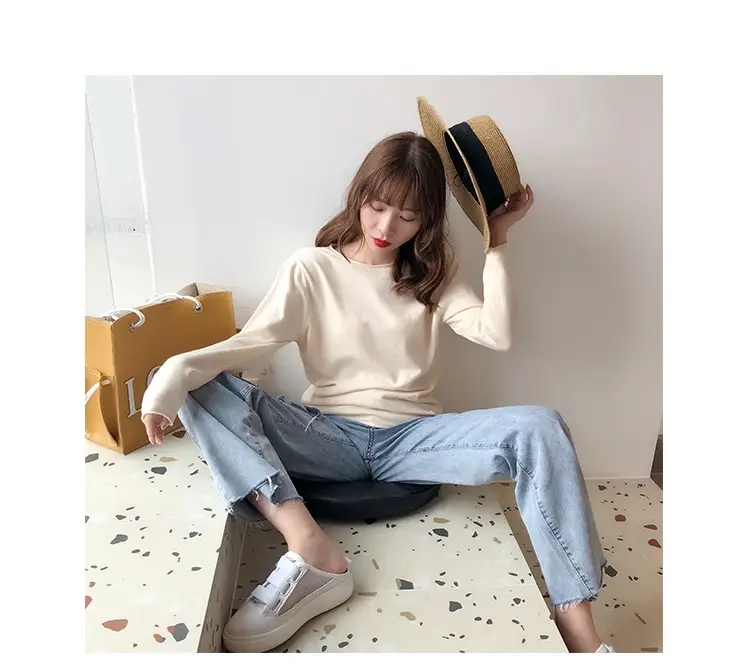 Women Green Knitted Round Neck Sweater Spring 2025 — feature 40