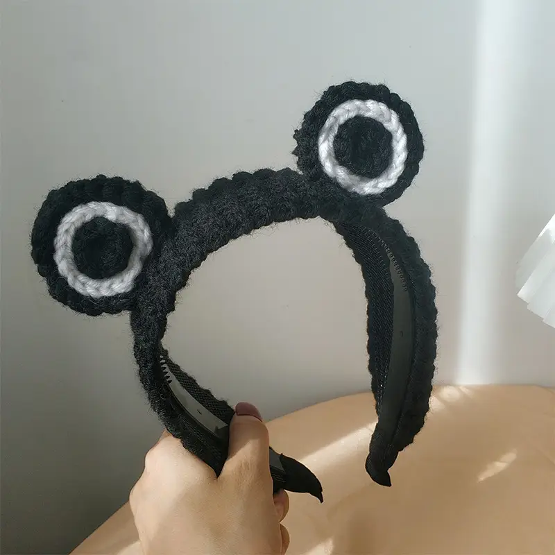 Cute Wool Knitted Frog Headband for Women - Image 4