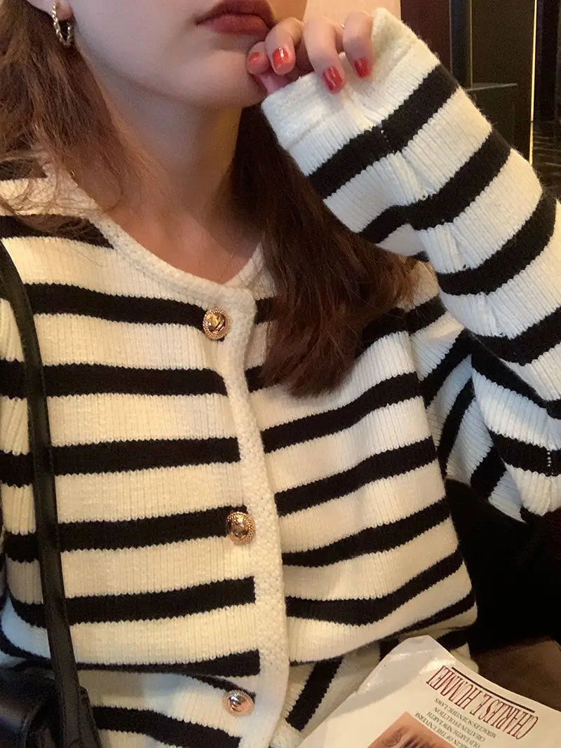 Women Striped Knitted Cardigan Autumn Winter Inner Top — feature 7