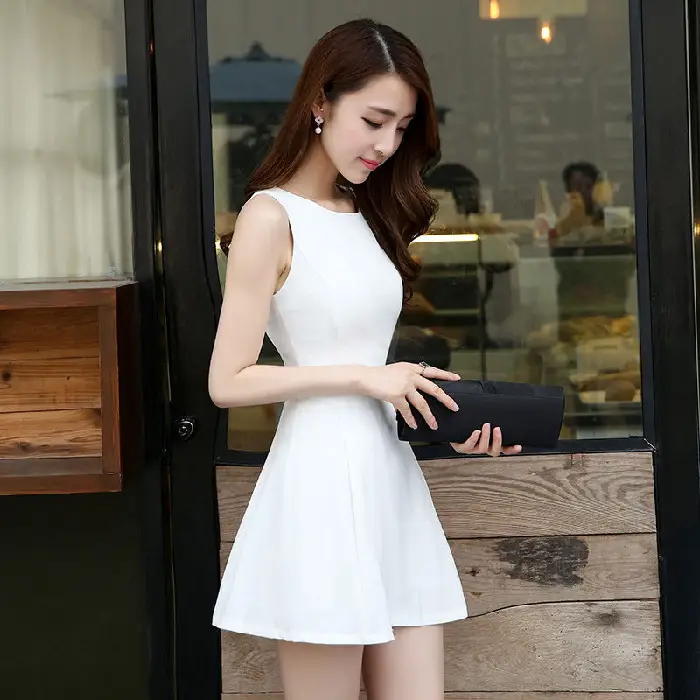 Black Sleeveless A-Line Vest Dress for Small Women - Image 3