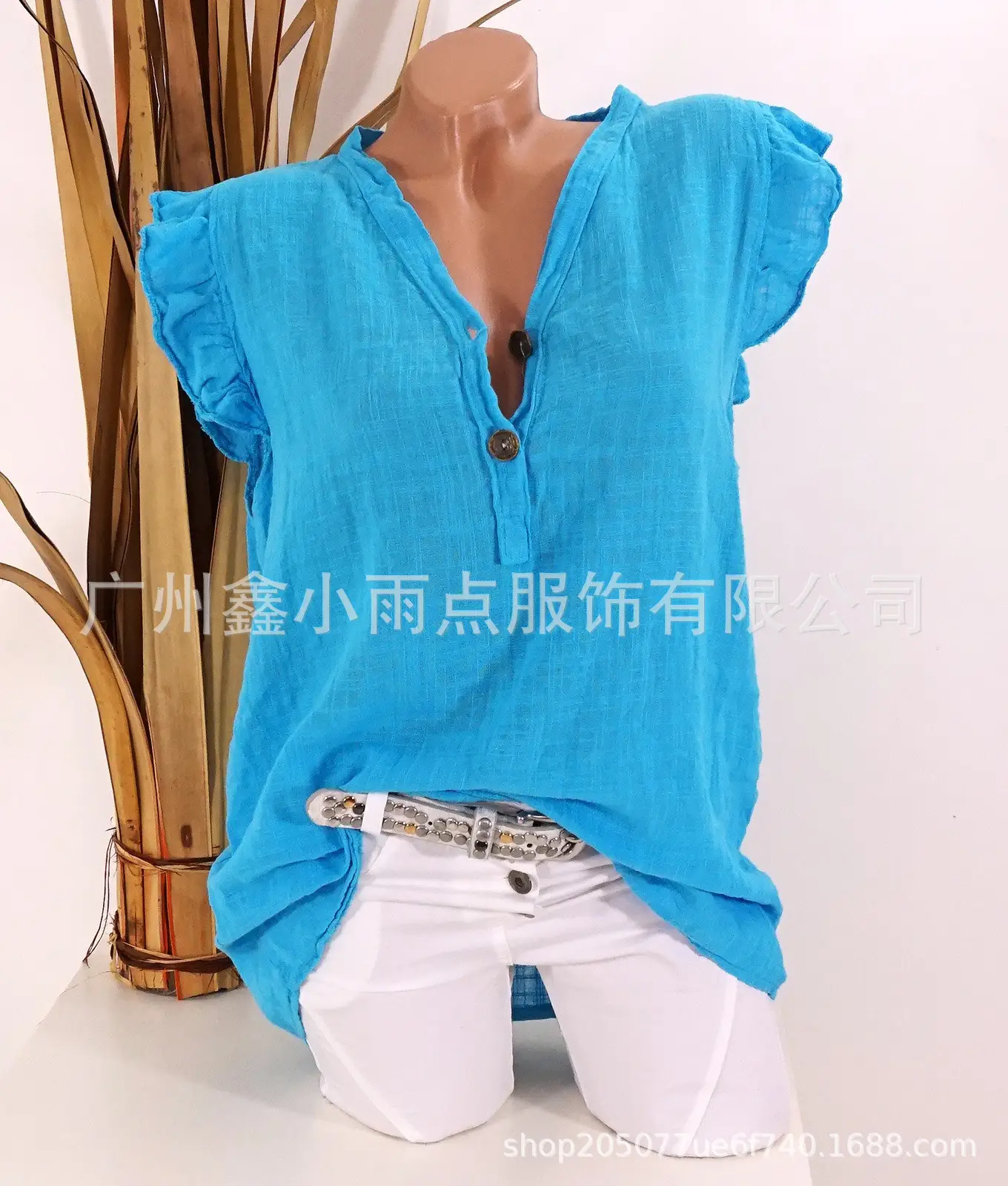 Pink V-Neck Linen T-Shirt Plus Size - Image 4