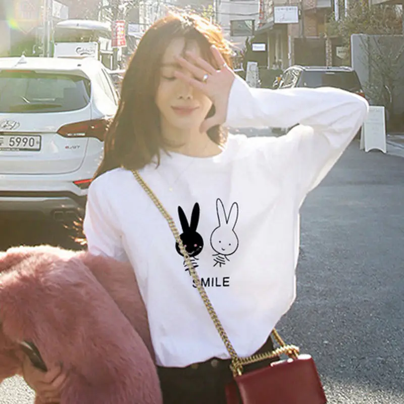 2022 Korean Style Black Rabbit Print Long Sleeve T-Shirt - Image 2