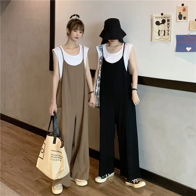 Women's Black Wide Leg Pants with White Top & Bucket Hat - Image 3