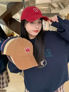 Women Navy Baseball Cap with Brand Tag — feature 18