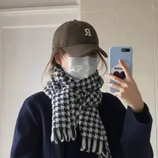 Women Navy Baseball Cap with Brand Tag — feature 28