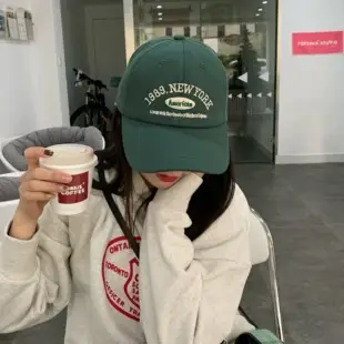 Women Navy Baseball Cap with Brand Tag — feature 32