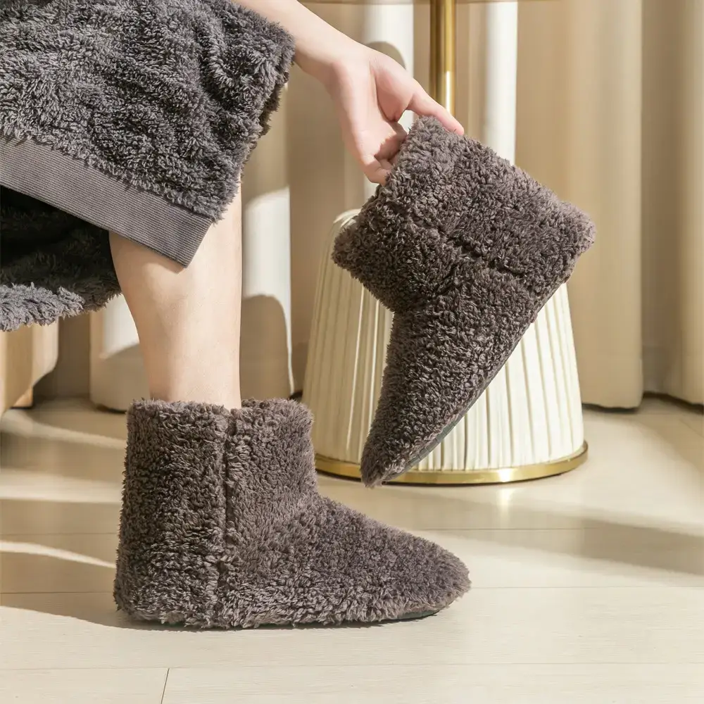 Amazon Hot Selling Slippers Hot Winter Couple's Home Indoor Couple's Moon Shoes Cotton Slippers Women's Black Sole - Image 14