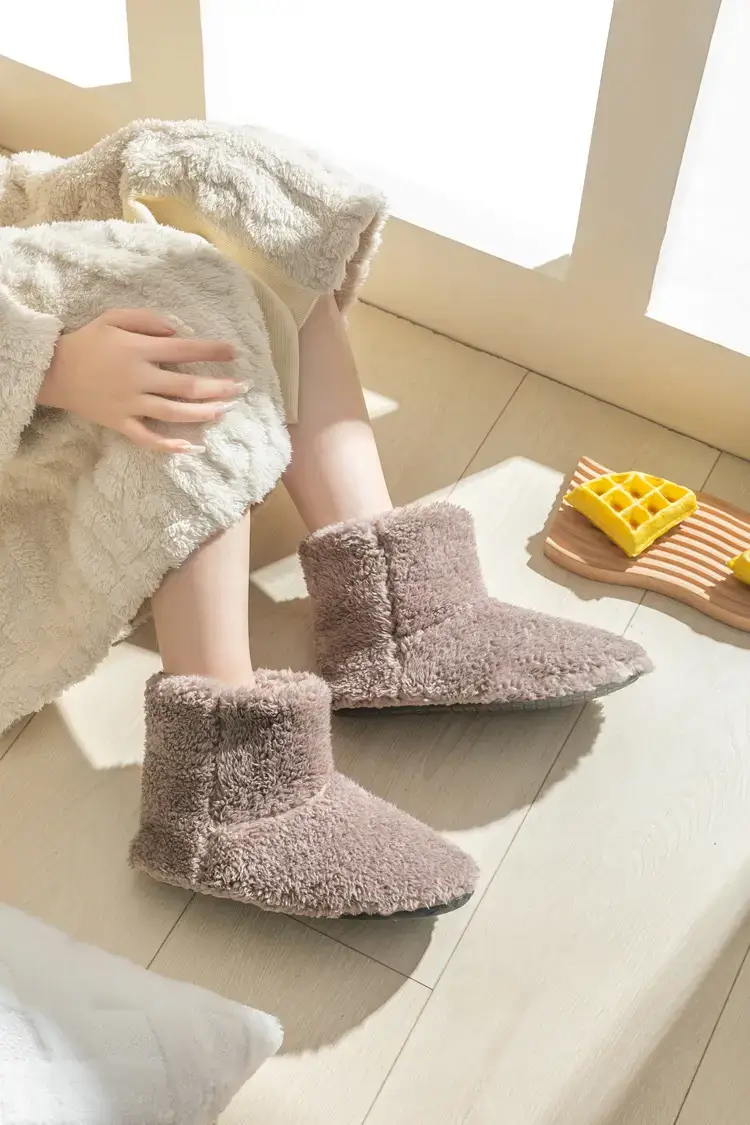 Amazon Hot Selling Slippers Hot Winter Couple's Home Indoor Couple's Moon Shoes Cotton Slippers Women's Black Sole — feature 7