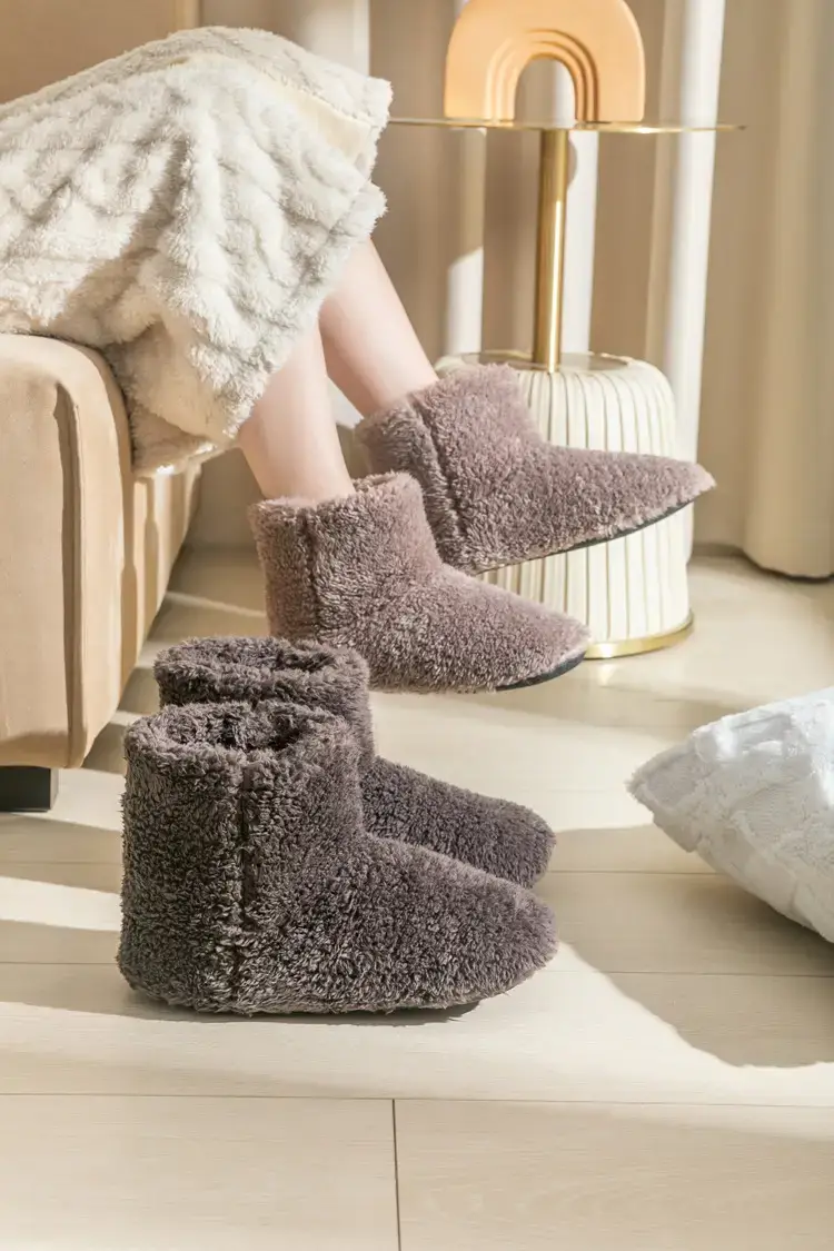 Amazon Hot Selling Slippers Hot Winter Couple's Home Indoor Couple's Moon Shoes Cotton Slippers Women's Black Sole — feature 8