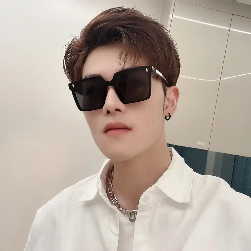 Women Square Sunglasses Anti-UV Large Frame Face Cover - Image 6