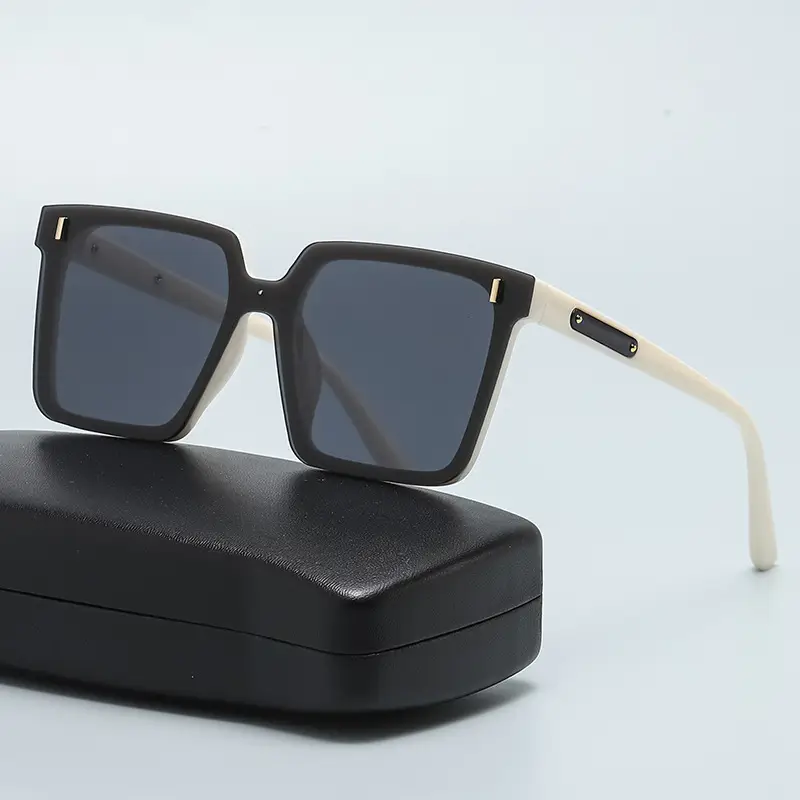 Women Square Sunglasses Anti-UV Large Frame Face Cover - Image 2