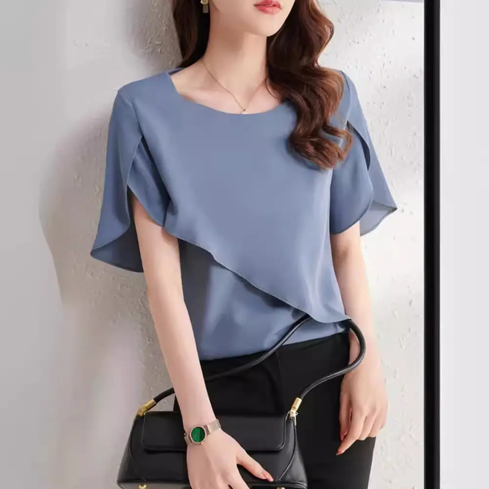 2023 Summer Loose Chiffon Bell Sleeve Top for Plus Size - Image 3
