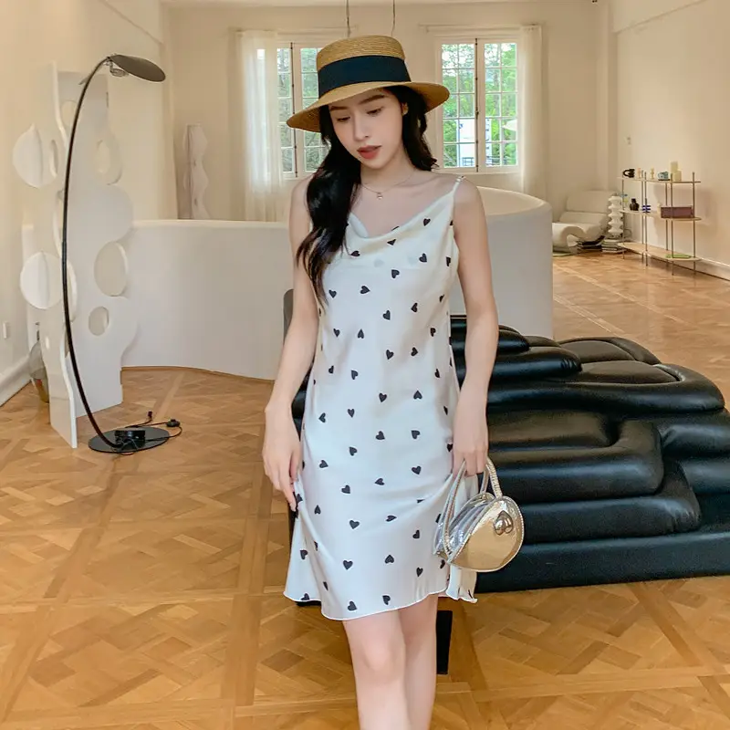 Women's Ice Silk Pajamas Summer White V-Neck — feature 1