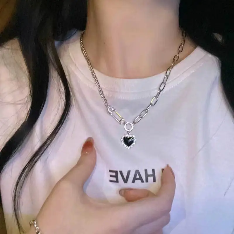 Candy Cat Necklace Women's Full Diamond Clavicle Chain - Image 4