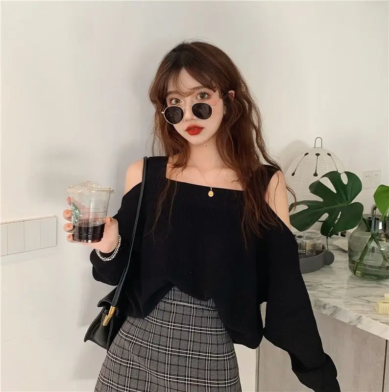 Women Off-Shoulder Long Sleeve Knitwear Top Spring 2025 — feature 10
