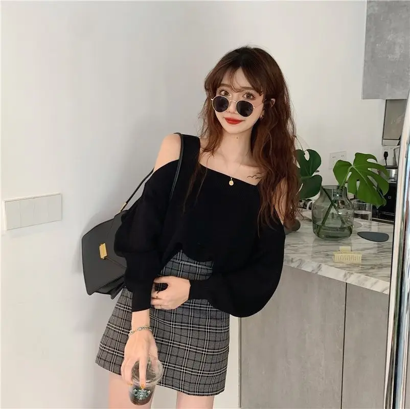 Women Off-Shoulder Long Sleeve Knitwear Top Spring 2025 — feature 14