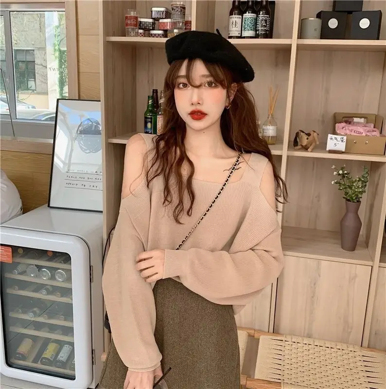 Women Off-Shoulder Long Sleeve Knitwear Top Spring 2025 — feature 18