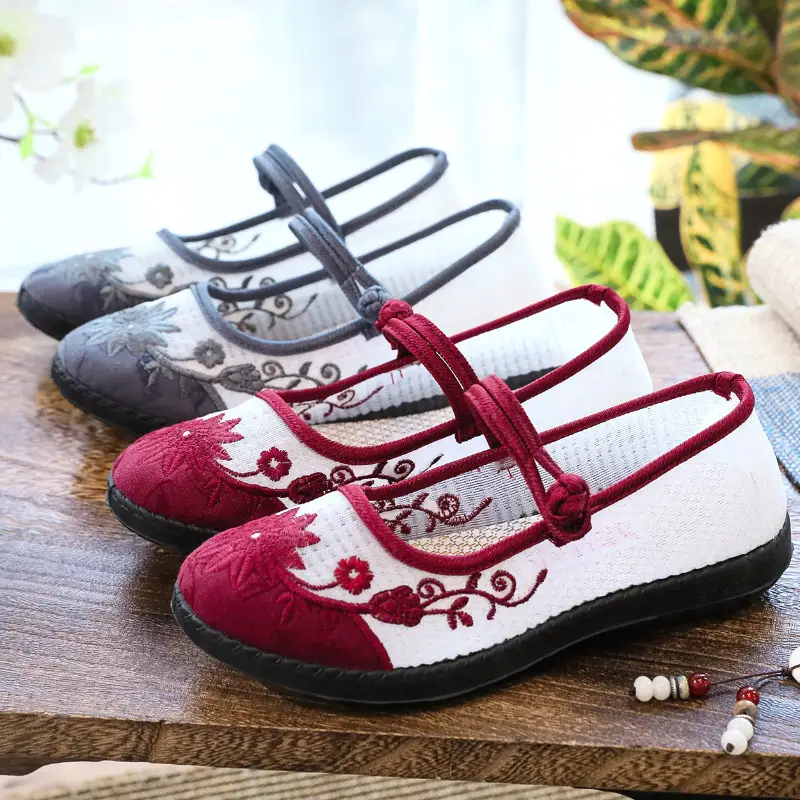Summer New Old Beijing Cloth Shoes Women's Mesh Shoes Middle-aged and Elderly Mother Shoes Antique Embroidered Fashion Trend All-match Non-slip