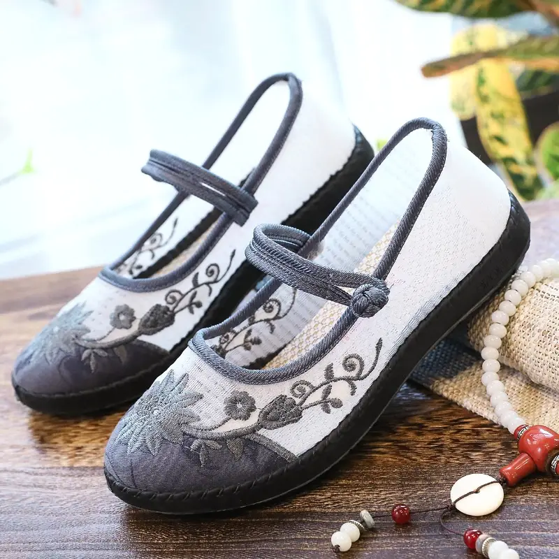 Summer New Old Beijing Cloth Shoes Women's Mesh Shoes Middle-aged and Elderly Mother Shoes Antique Embroidered Fashion Trend All-match Non-slip