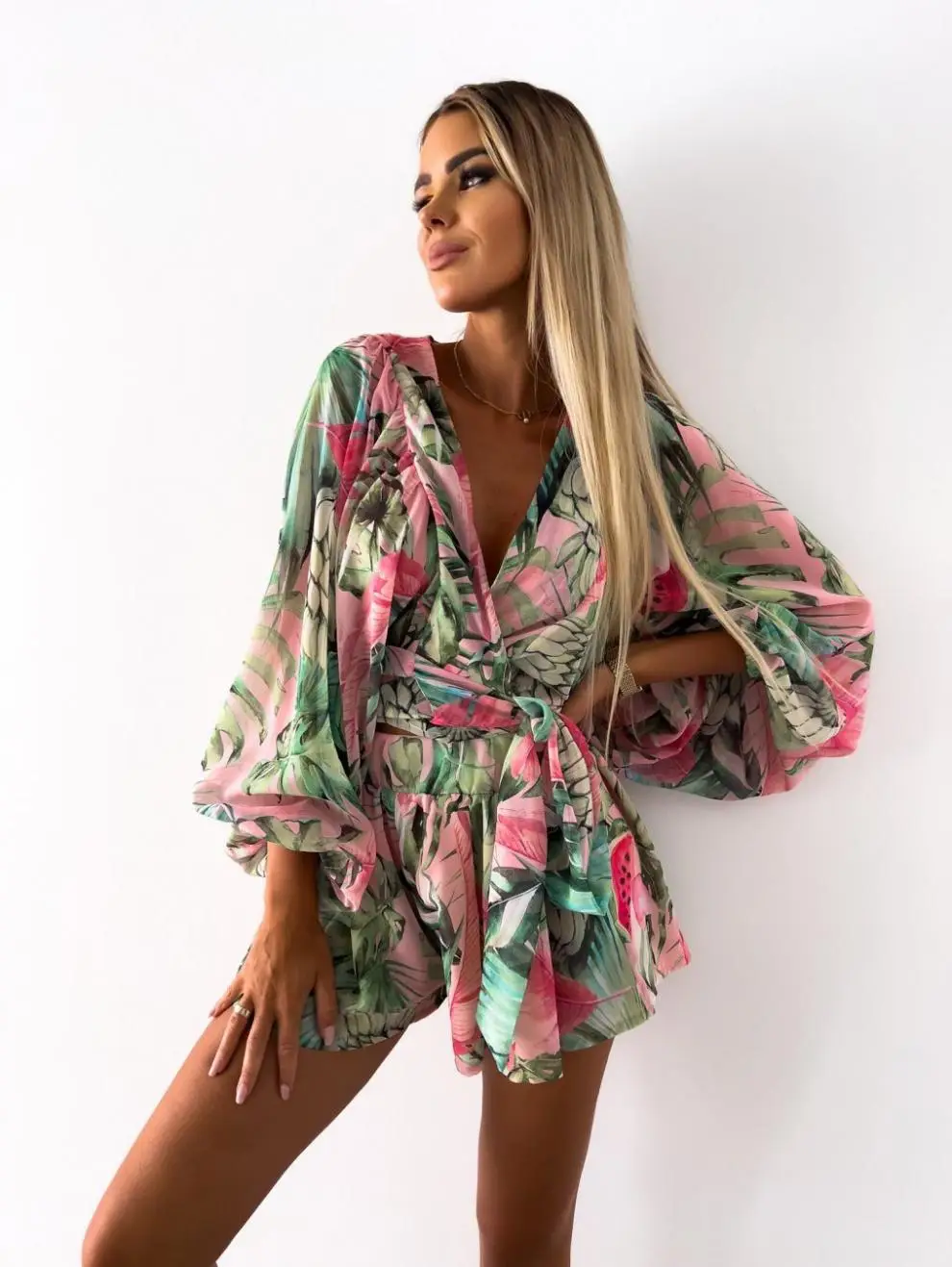 2023 New Rainforest Bell Sleeve Shorts Jumpsuit — feature 4