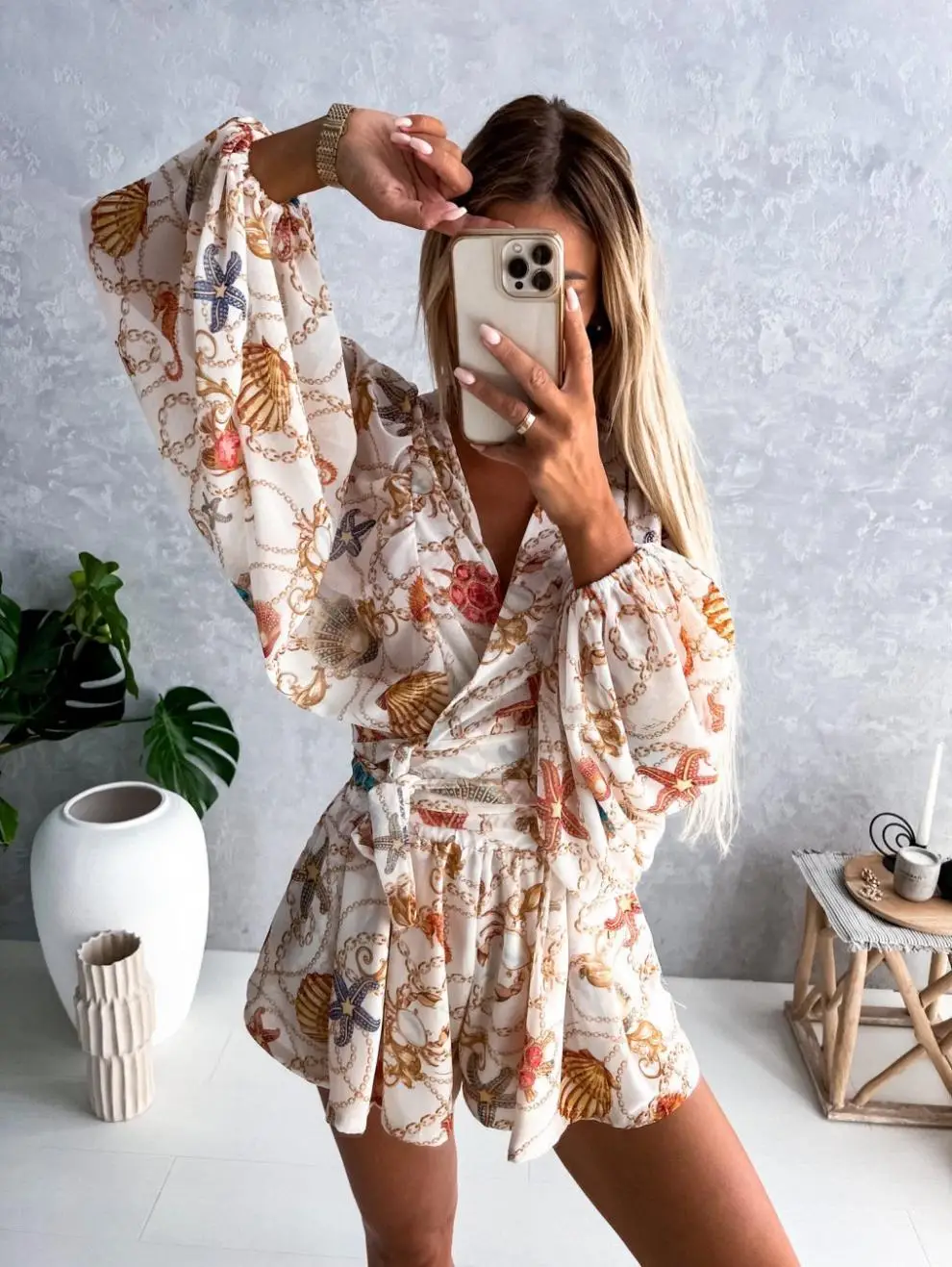 2023 New Rainforest Bell Sleeve Shorts Jumpsuit — feature 8