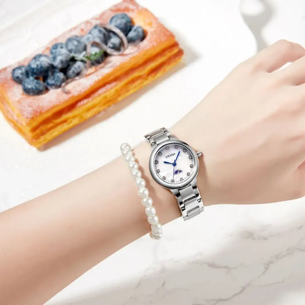 Women's Korean Diamond Watch Blue Dial Quartz Bracelet - Image 6
