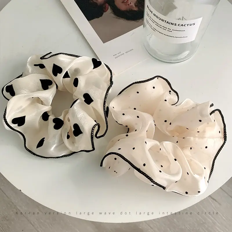 Marubeni Hair Ring White Black Heart 511cm - Image 6