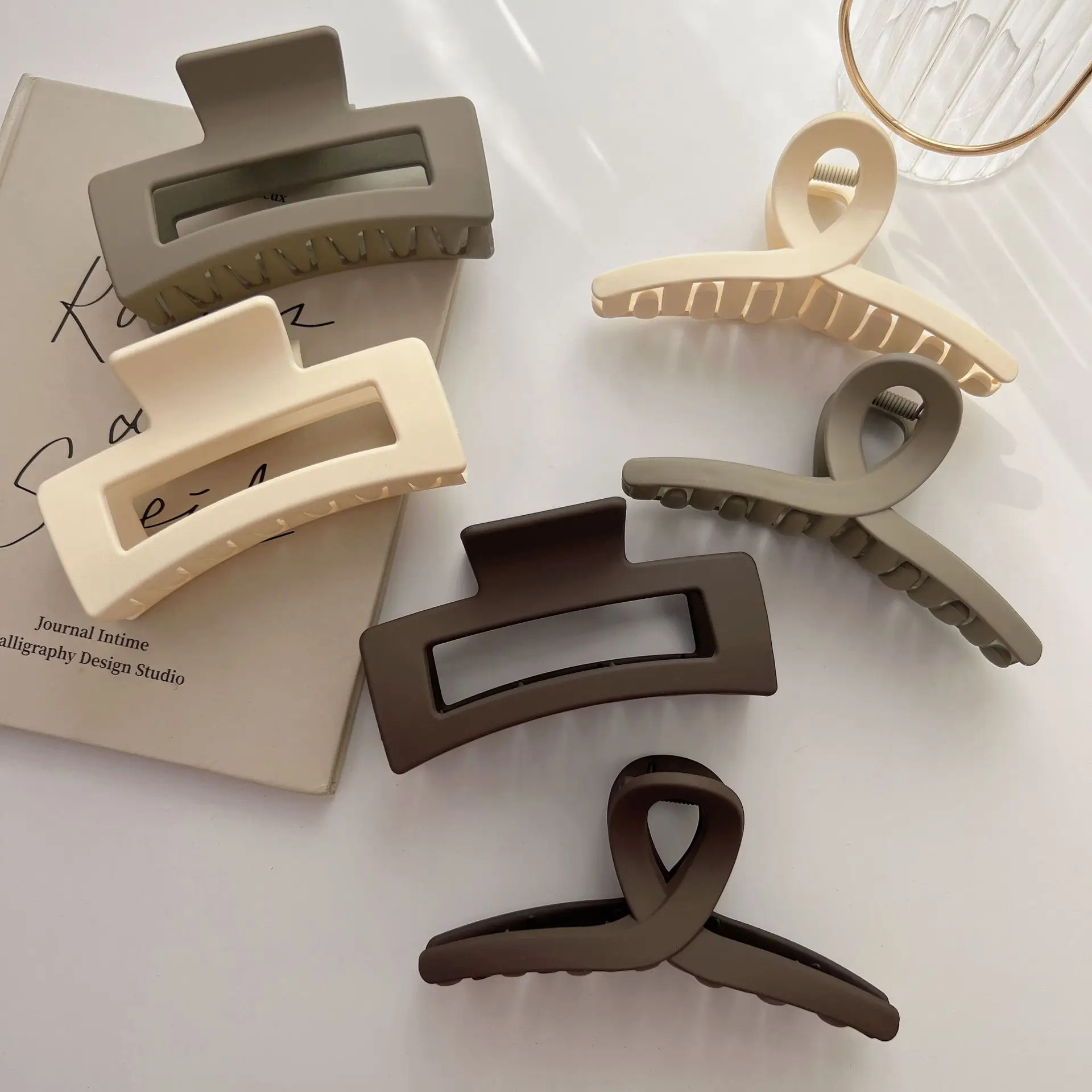 Women's Large Hair Clips 2022 New Shark Clip - Image 8