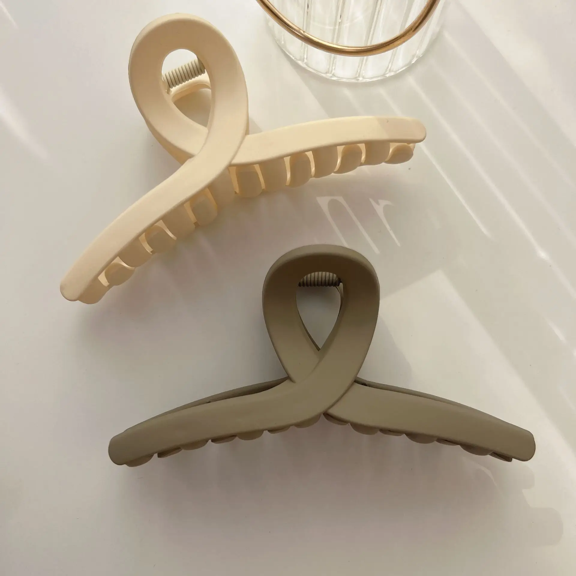 Women's Large Hair Clips 2022 New Shark Clip - Image 9