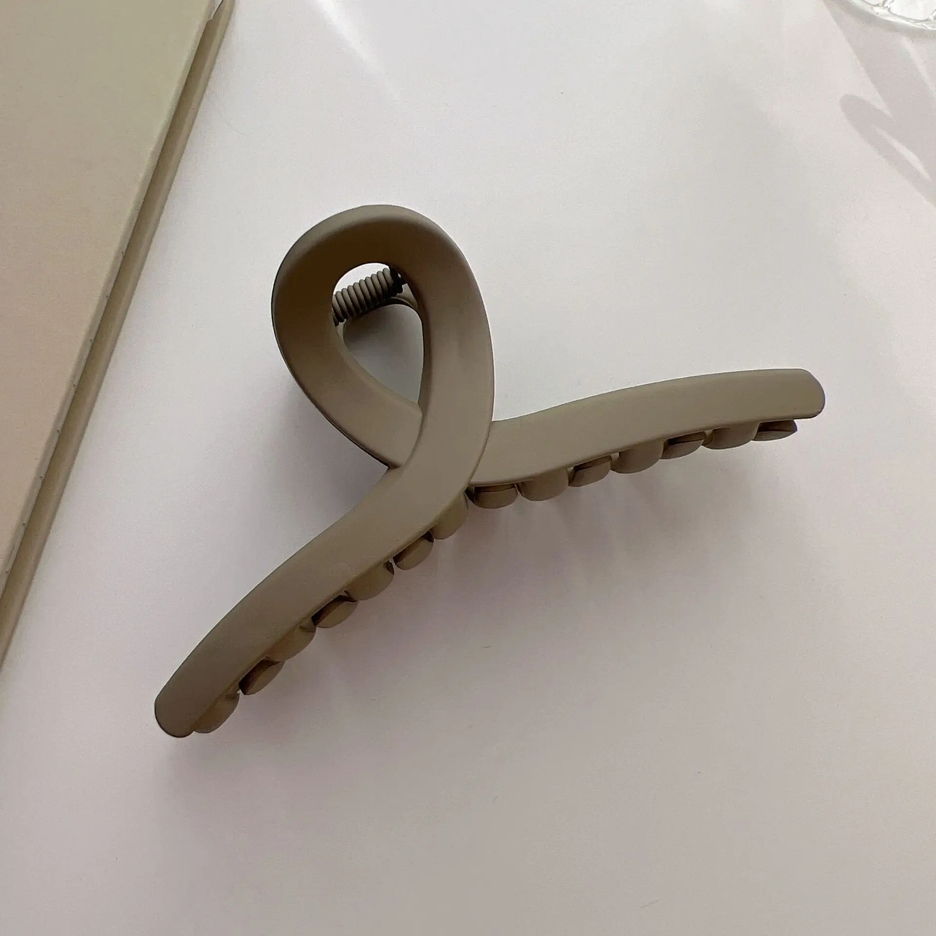 Women's Large Hair Clips 2022 New Shark Clip - Image 2