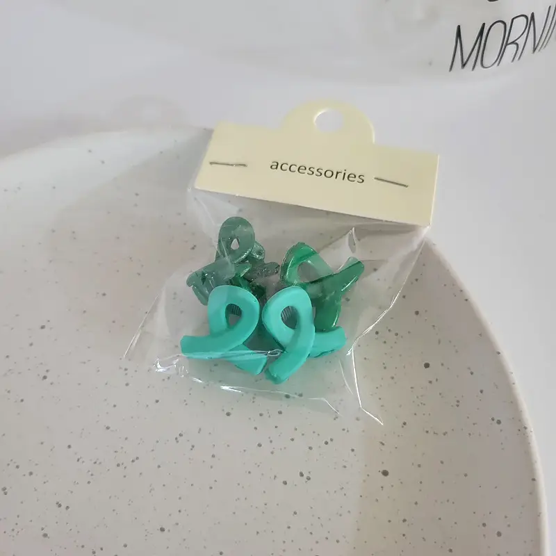 Color Frosted Cross Clip Hair Accessories 4 Pack - Image 6