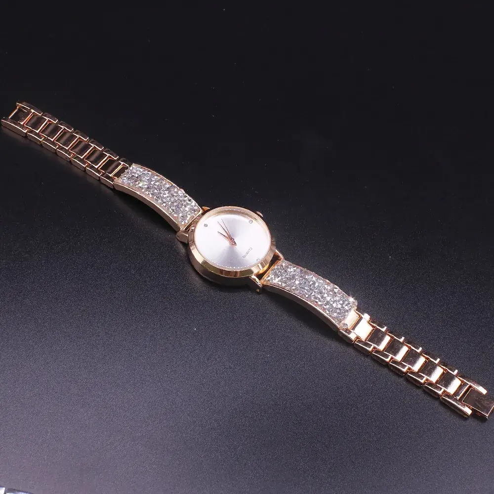 Ladies Quartz Watch with Diamond Band Set