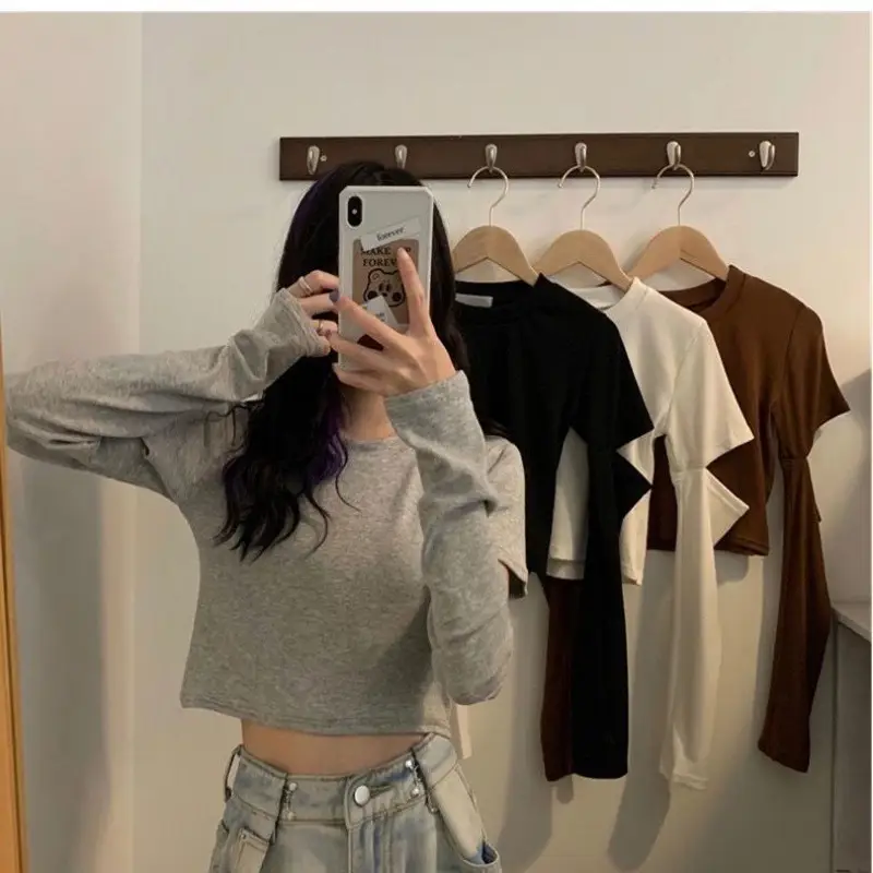 2022 Long Sleeve Short Top with Exposed Navel Design