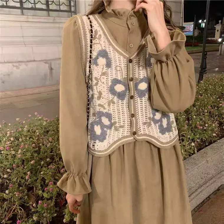 Women Crochet V-Neck Vest with Floral Embroidery