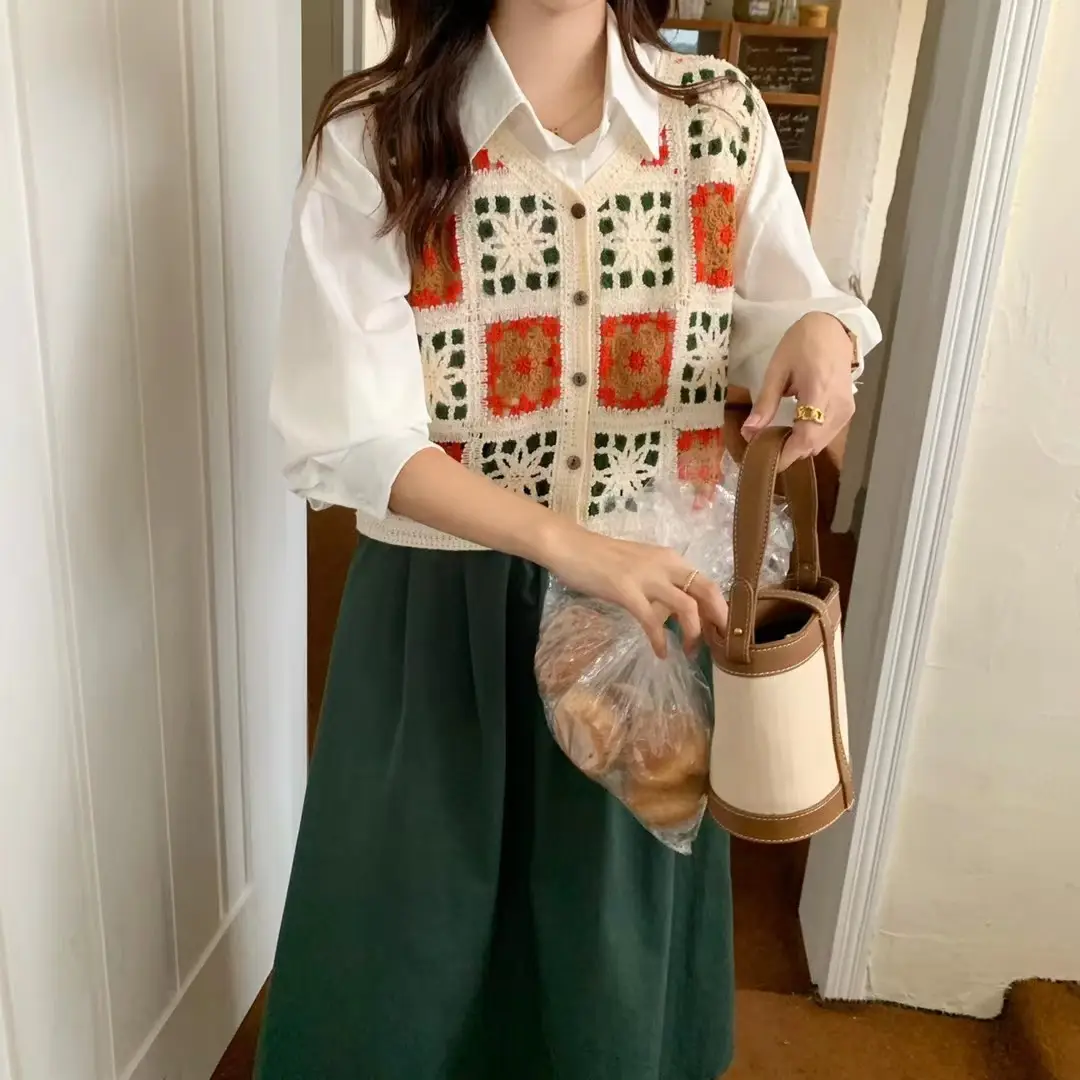 Women Crochet V-Neck Vest with Floral Embroidery