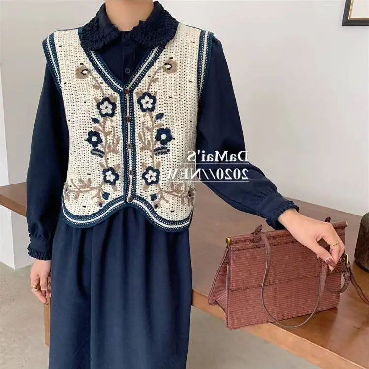 Women Crochet V-Neck Vest with Floral Embroidery